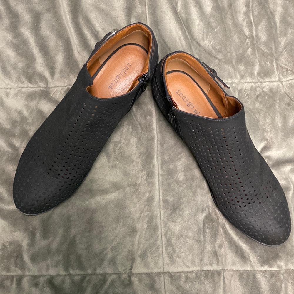 Dress boots